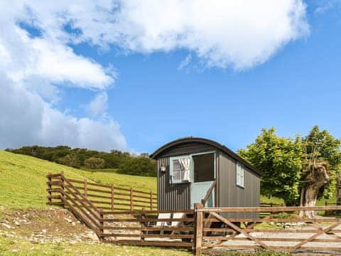 Exterior | Kirkstone Shepherd&rsquo;s hut, Ambleside