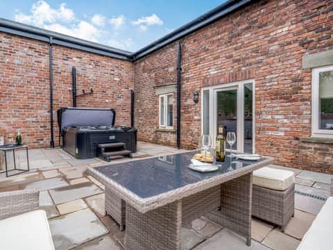 Outdoor area | Two - Ivy Farm, Lytham