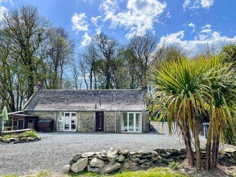 Wonderful holiday home | The Smiddy, Glasserton, near Whithorn