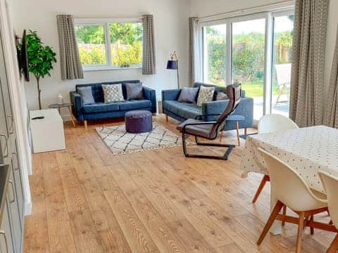 Living area | Apple Lodge - Little Dunley Cottages, Bovey Tracey