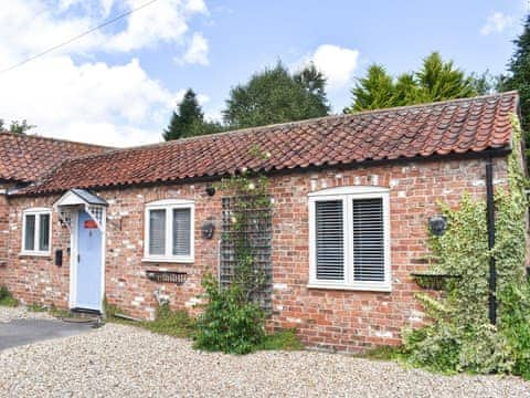 Exterior | Church Bell View Cottage - The Bell Hotel Cottages, Burgh le Marsh, near Skegness