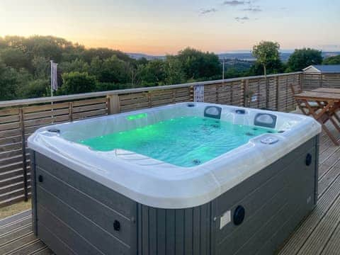 Hot tub | Lookout Lodge - Moorland Views, Newton Abbot