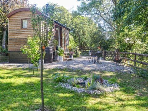 Exterior | Herdwick Hut, Llanddeusant, near Llangadog