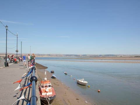 Surrounding area | Tillerman Cottage Appledore Devon, Appledore