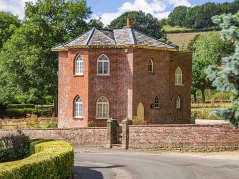 Exterior | The Manor Lodge, Shepton Mallet