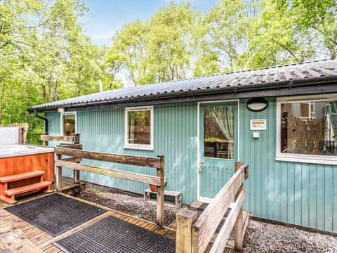 Exterior | Heather Lodge 10 - Kiltarlity Lodges, Beauly