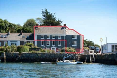 New Quay House, Flushing