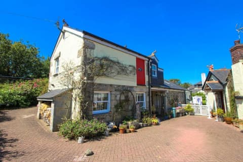 Pilgrims Barn, Hayle