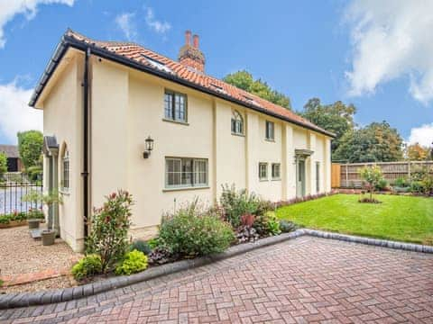 Exterior | Halton Lodge, Halton Holegate