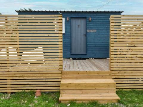 Exterior | Shepherd&rsquo;s Beachhouse - Pagham Retreats, Pagham, Near Bognor Regis 