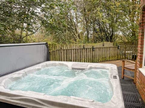 Hot tub | Haven in the Burn - Haven in the Burn & Burn View, Blaydon Burn, near Newcastle upon Tyne