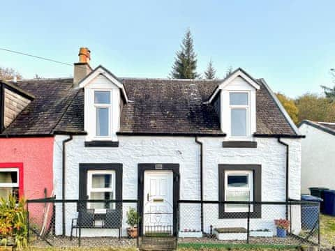 Exterior | Chapelton Cottage, Strachur 