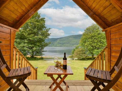 Sitting-out-area | Seal Point Cabin, Cairndow