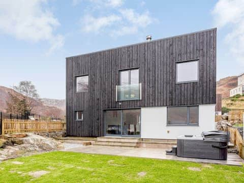 Exterior | Svarga, Kinlochleven