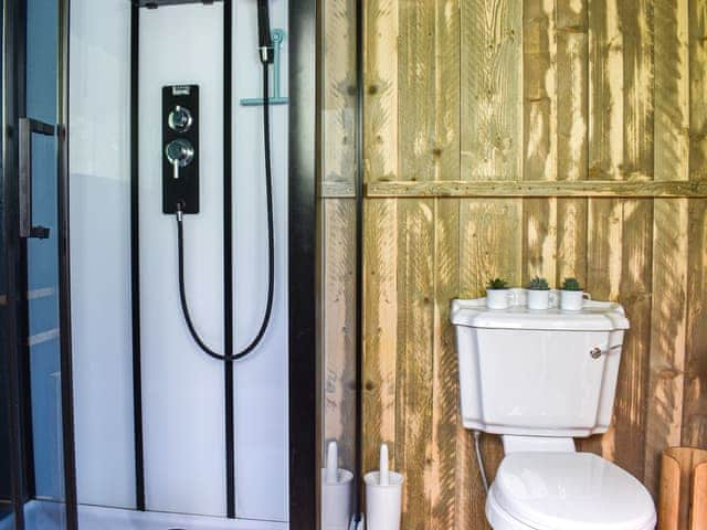 Shower room | The Lodge - Lower Whitsleigh Farm, Roborough, near Winkleigh