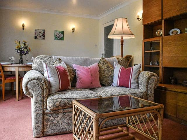 Living room/dining room | New Meadows Cottage, Pickering