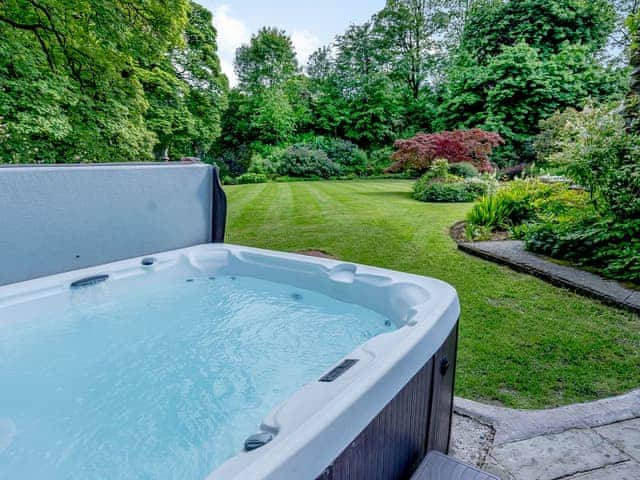 Hot tub | Low Jock Scar Country Estate, Kendal