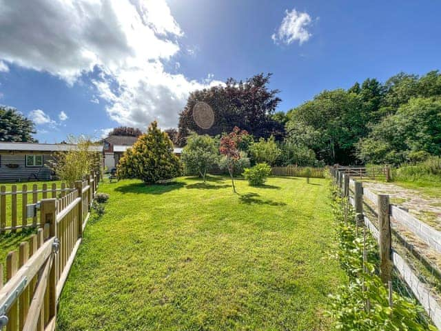 Garden | Bluebell Lodge - Chicken Shed Lodges, Ashford