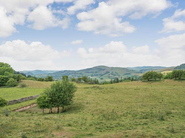 Surrounding area | Cynynion Uchaf, Oswestry