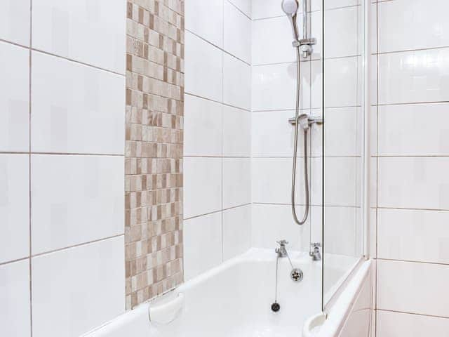 Shower room | Calico Cottage - White Horse Yard Cottages, Whitby