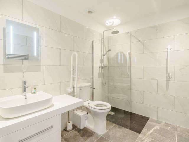 Shower room | Seven - Ivy Farm, Lytham