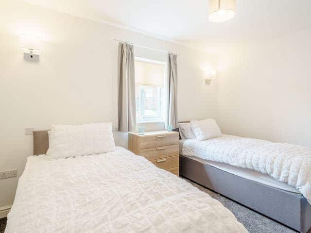 Twin bedroom | Seven - Ivy Farm, Lytham