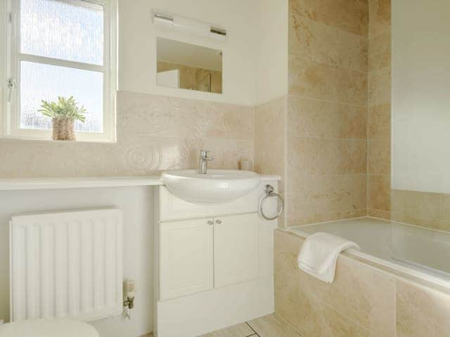 Bathroom | Cherry Blossom Place, Tiptree