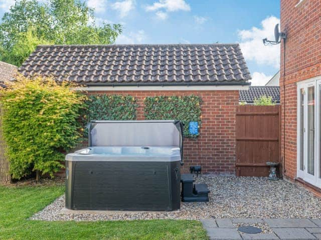 Hot tub | Cherry Blossom Place, Tiptree