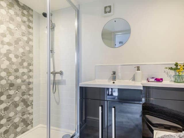 Shower room | The Dovecote, Thornton Le Fen, near Boston