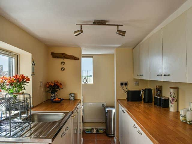 Kitchen | Pakefield Seaview Cottage, Lowestoft