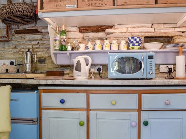 Kitchen area | Stable Cottage, Bidford-On-Avon- near Stratford -Upon -Avon