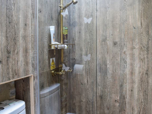 Shower room | Stable Cottage, Bidford-On-Avon- near Stratford -Upon -Avon