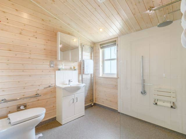 Wet room | Laburnum Lodge, Derbyshire