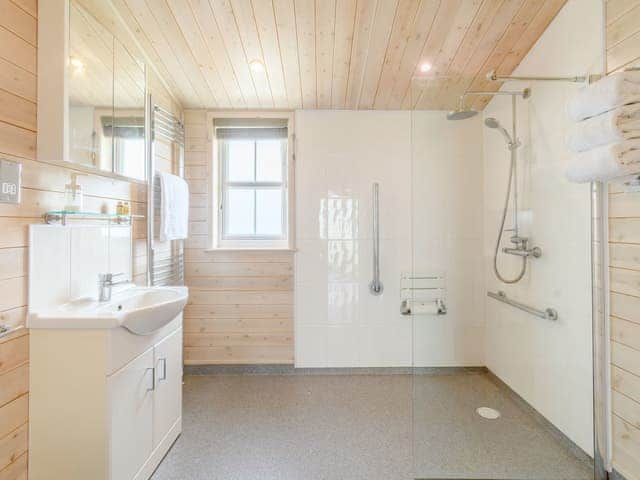 Wet room | Laburnum Lodge, Derbyshire