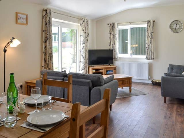 Living room/dining room | Deer Cottage 1, Deer Cottage 2 - Deer Cottages, Biddenden