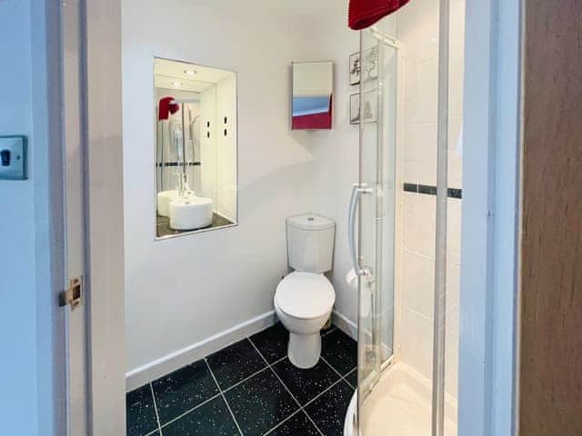 En-suite | Downsview Park - Downsview, Wick, near Littlehampton