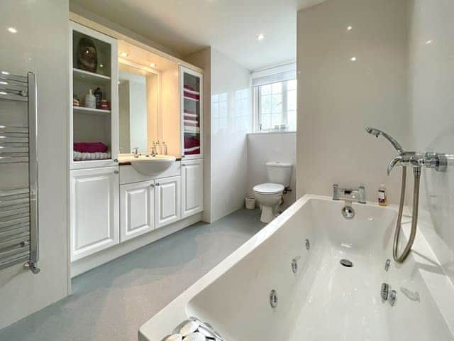 Bathroom | Downsview Park - Downsview, Wick, near Littlehampton