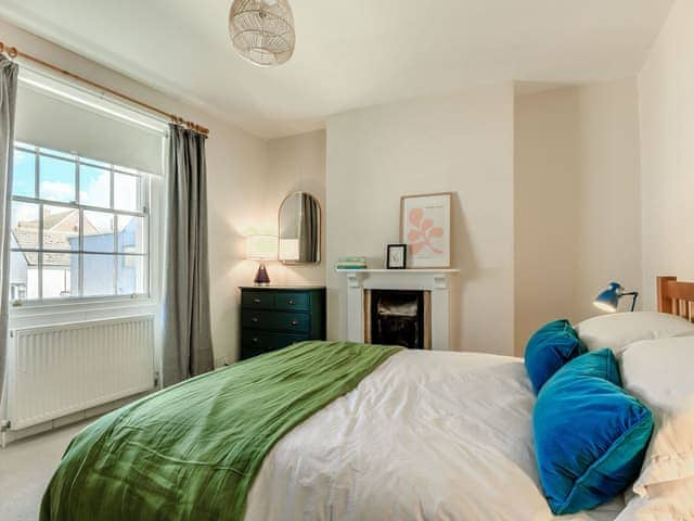 Double bedroom | Samphire Cottage, Lyme Regis