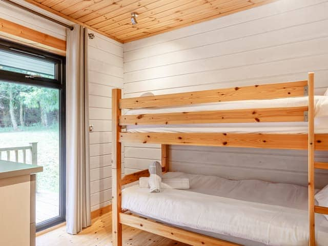 Bunk bedroom | Oak Lodge - Forest Lakes, Bideford