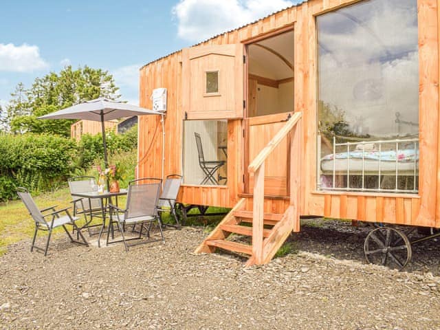 Exterior | The Cider Pressers Hut - Top of the Rock Glamping, Trefeglws