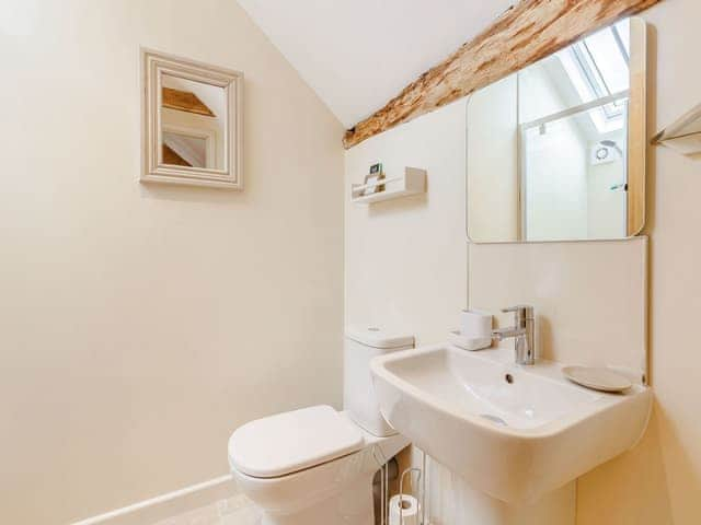 En-suite | The Old Milking Parlour, Asterton