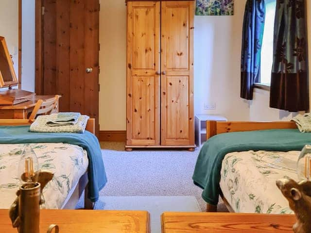 A generous twim room. | Hollin Bank Cottage, Salterforth, near Barnoldswick