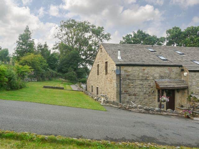 Room for 4 cars and space for picnics at home | Hollin Bank Cottage, Salterforth, near Barnoldswick