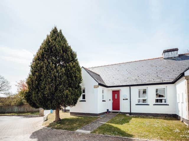 Exterior | Oyster Catchers - Celtic Haven Resort, Lydstep, near Tenby