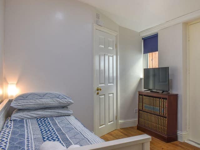 Single bedroom | Rascal&rsquo;s Rest, Whitby