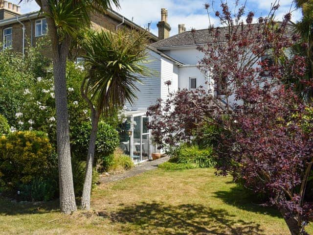 Garden | Garden Flat, Ryde and Seaview 