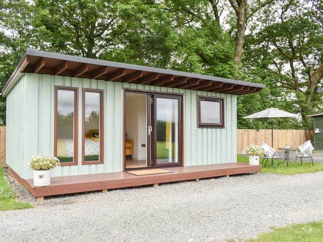 Exterior | Honeypot Lodge - Sunny Pooh Corner, Beaworthy