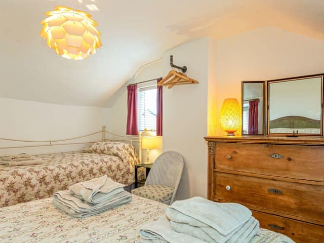 Triple Bedroom | Bellas Mouse, Penryn