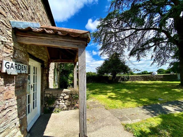 Garden and grounds | Yew Tree Farm, Winford, near Cheddar