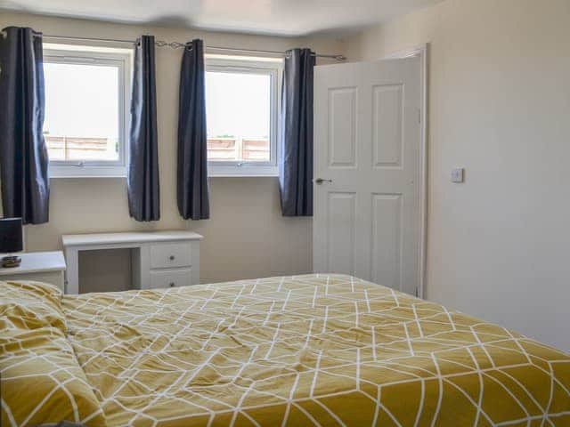 Double bedroom | Dotterel Cottage - Dotterel Holiday Homes, Reighton